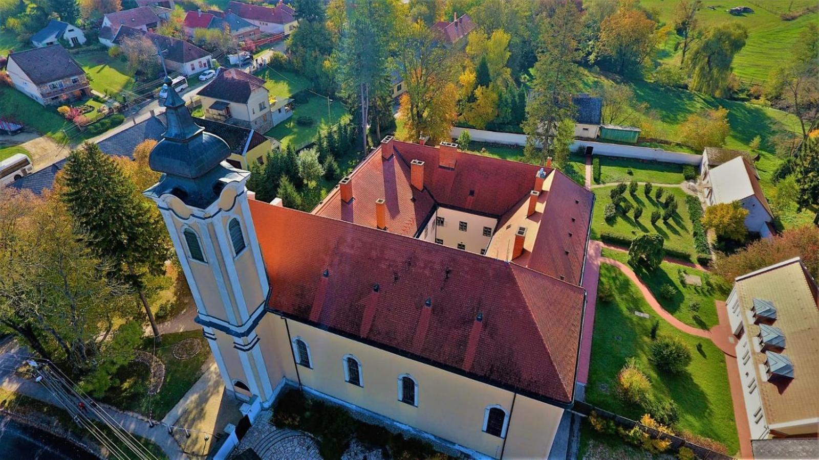 Borostyankut Wellness Home Баконьбийл Екстер'єр фото